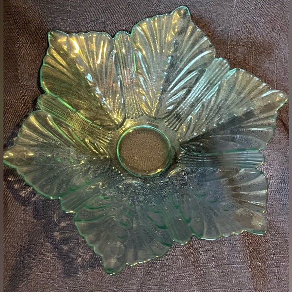 Vintage Aqua Hue Glass With Leaf Star Pattern Small Bowl , 9”W - Picture 1 of 3